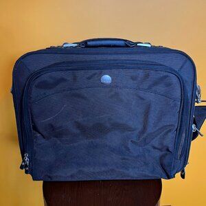 Dell Laptop Case 17' X 14 '' X 4 '' COMPACTMENTS / EXPANDABLE - BLACK.